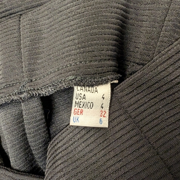 Vintage 90s THE ICING faux fur collar and cuffs two-piece suit pencil skirt sz 4 - Picture 6 of 14